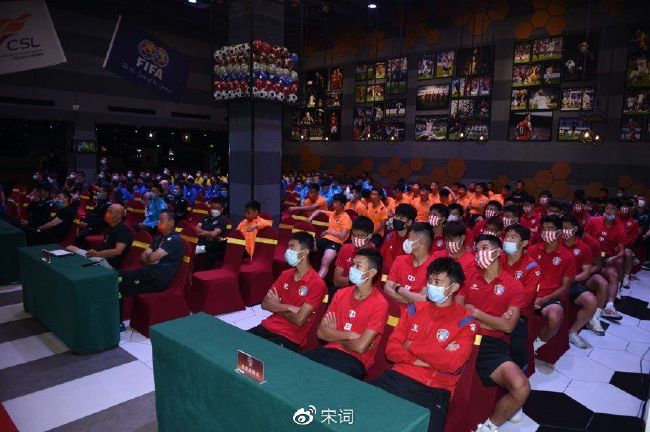 与上次风格离奇的《唯爱永生》不同，他今年带来新片《帕特森》可谓既文艺又清新。