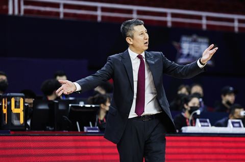 2026-02-22 《镖人:风起大漠》的江湖，被这一家三代活出来了2026-02-22 《镖人》导演特辑 吴京谢霆锋于适陈丽君空降路演2026-02-20 《镖人》曝特别预告 吴京于适梁家辉解锁新春氛围2026-02-16 王嘉尔唱《镖人》主题曲 吴京谢霆锋诠释江湖快意2026-02-16 《镖人》的武侠阵容，再也不会有了！