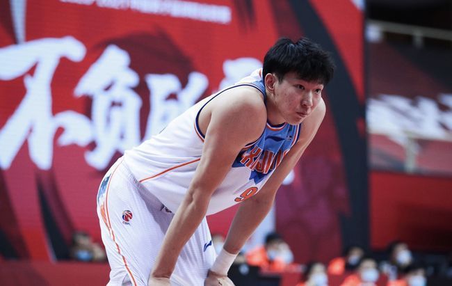 黄子华《还是觉得你最好》票房破6000万 2022-09-21 据灯塔专业版数据显示，截至9月21日24时，影片《还是觉得你最好》上映第12天累计票房突破6000万，累计观影人次达182万，淘票票评分9.3，猫眼评分9.2。
